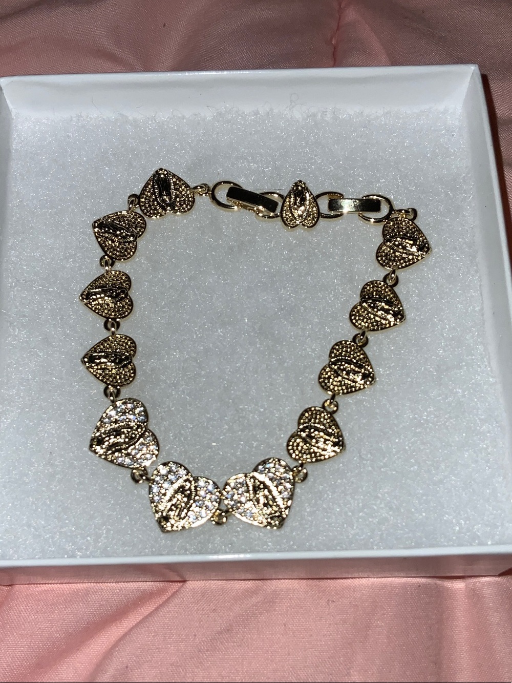 Gold Heart Link Bracelet - Elegant Women’s Jewelry